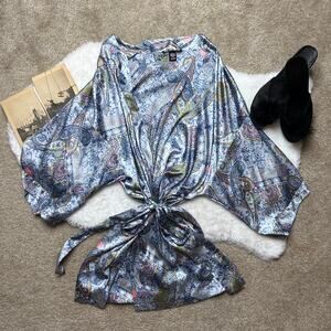Victoria’s Secret short robe kimono! 😍